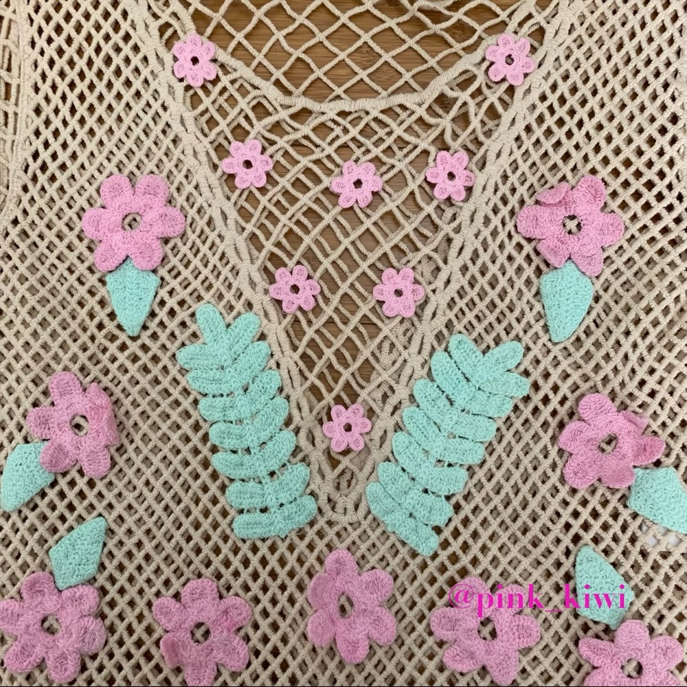 Wildfox Bloom Edita Crochet Top - Picture 16 of 17